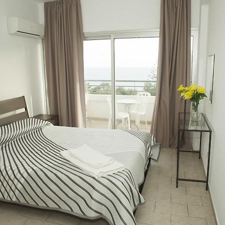 Anemos Apartments Limassol Luaran gambar